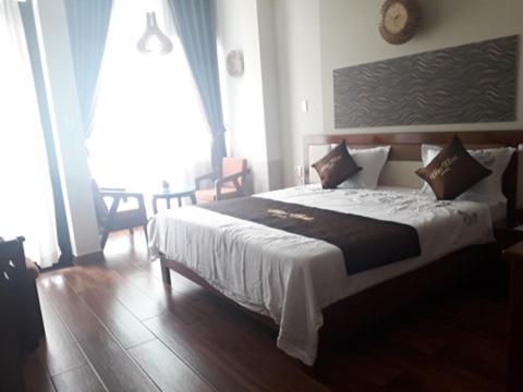Khách Sạn Hào Hoa Kon Tum Exterior foto